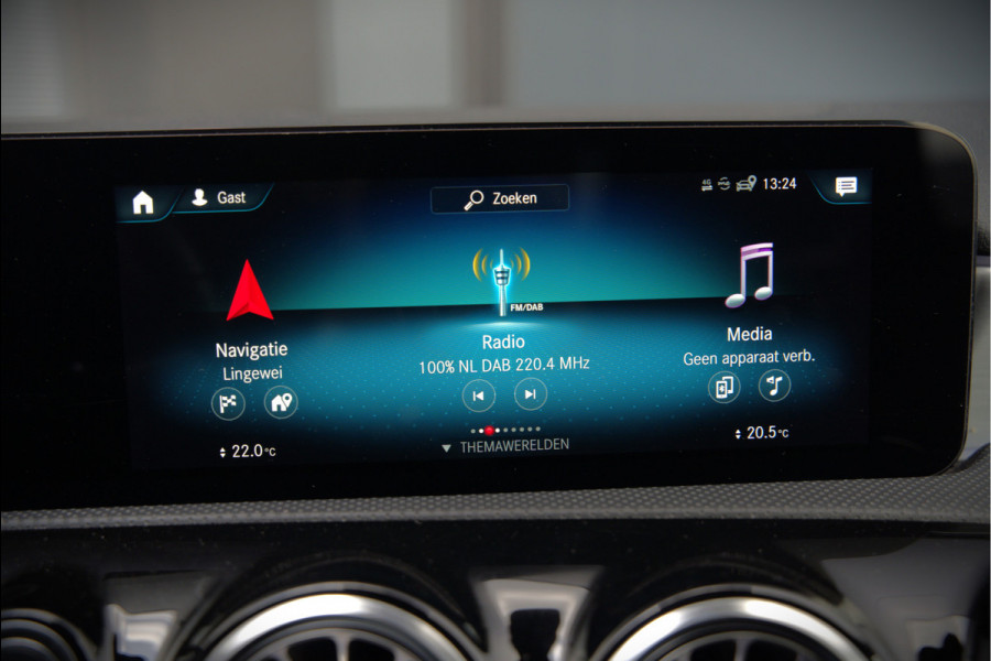 Mercedes-Benz A-Klasse 250 e Business Solution AMG Limited | Panoramadak | Stoelverwarming | Multibeam | Memory Seats | Keyless | Ambiance Verlichting | Camera | Cruise Control |