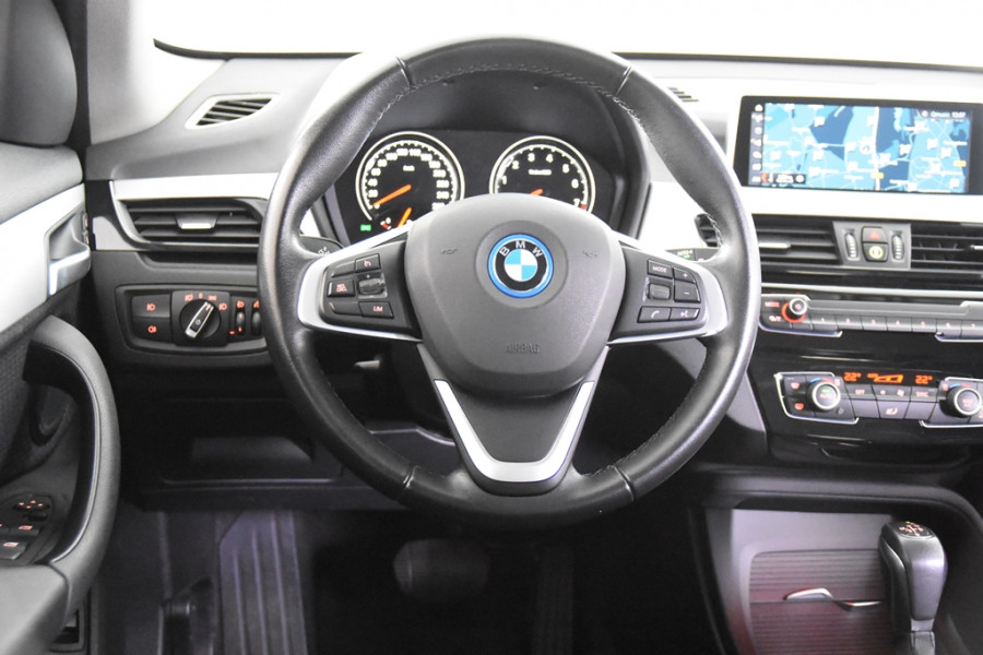 BMW X1 xDrive25e *1ste eigenaar*Navigatie*PDC*Standkachel*