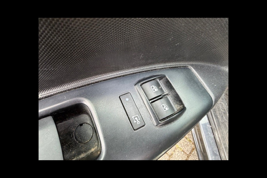 Opel Combo 1.3 CDTi L1H1 Edition AIRCO I ELEKTRISCHE RAMEN I TURBO KAPOT GELOPEN ZIE OPMERKINGEN