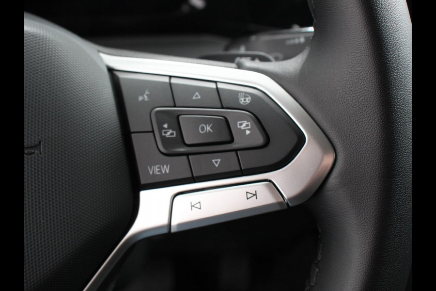 Volkswagen Golf 1.5 eTSI 150pk DSG Style Navigatie DAB Camera Lane Assist LED Adaptive Cruise Control Keyless Go Stoelverwarming Lichtmetalen Velgen