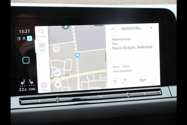 Volkswagen Golf 1.5 eTSI 150pk DSG Style Navigatie DAB Camera Lane Assist LED Adaptive Cruise Control Keyless Go Stoelverwarming Lichtmetalen Velgen