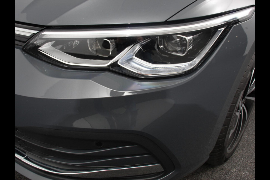 Volkswagen Golf 1.5 eTSI 150pk DSG Style Navigatie DAB Camera Lane Assist LED Adaptive Cruise Control Keyless Go Stoelverwarming Lichtmetalen Velgen