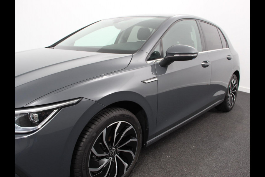 Volkswagen Golf 1.5 eTSI 150pk DSG Style Navigatie DAB Camera Lane Assist LED Adaptive Cruise Control Keyless Go Stoelverwarming Lichtmetalen Velgen