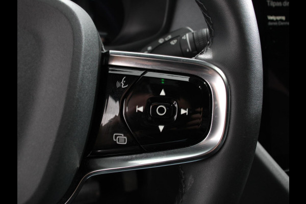 Polestar 2 Standard Range Single Motor 69 kWh Automaat Camera Dab Led Verwarmde voorstoelen Navigatie Apple Carplay/Android Auto Climate Control Parkeer sensoren