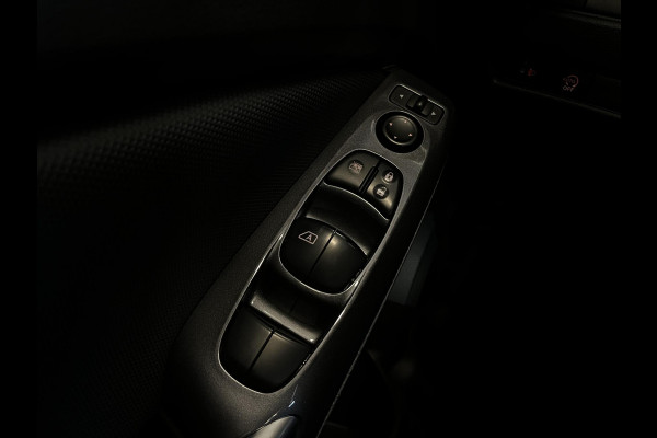 Nissan Juke 1.0 DIG-T 114pk Automaat Business Edition Navigatie Apple Carplay/ Android Auto Camera Cruise Control Parkeersensoren achter Airco