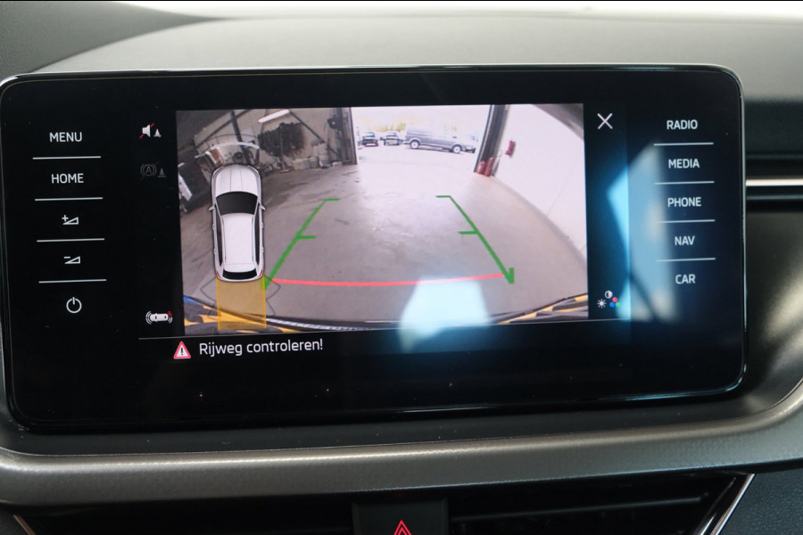 Škoda Kamiq 1.5 TSI ACT Business Edition Automaat - N.A.P. Airco, Camera, Cruise, Virtual Display, PDC.