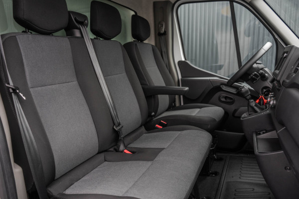 Renault Master 2.3dCi 146PK | Bakwagen met Laadklep | LED | Carplay | Camera | Cruise