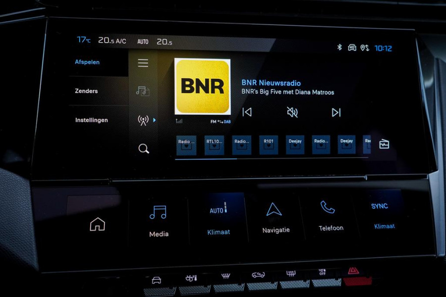 Peugeot 308 1.6 Plug-in Hybrid 225 GT / LED / 18'' / AGR / Winter / Elec Stoel / Alcantara / Massage / Camera