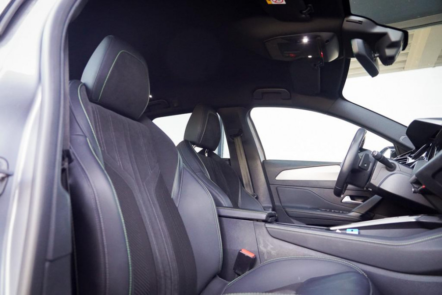 Peugeot 308 1.6 Plug-in Hybrid 225 GT / LED / 18'' / AGR / Winter / Elec Stoel / Alcantara / Massage / Camera