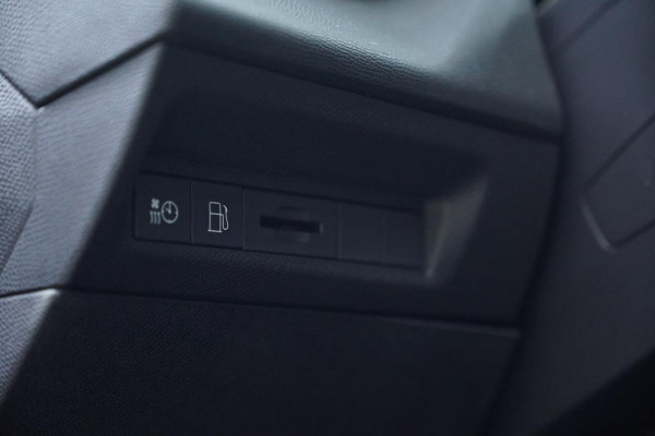 Peugeot 308 1.6 Plug-in Hybrid 225 GT / LED / 18'' / AGR / Winter / Elec Stoel / Alcantara / Massage / Camera