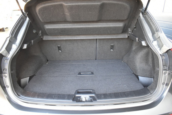 Nissan QASHQAI 1.2 N-Connecta Pano/ 360 cam