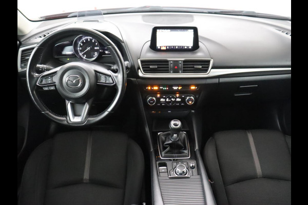 Mazda 3 2.0 SkyActiv-G 120 SkyLease+ | Stoel & stuurverwarming | Head-Up | Trekhaak | Camera | Navigatie | Full LED | Parkeerhulp | Climate control | Bluetooth | DAB | Cruise control | 103.800km NAP