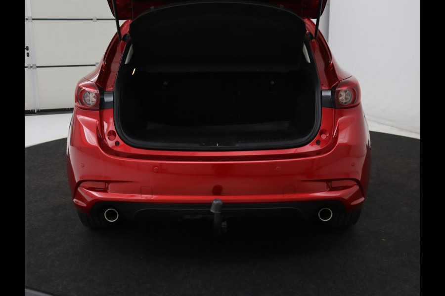 Mazda 3 2.0 SkyActiv-G 120 SkyLease+ | Stoel & stuurverwarming | Head-Up | Trekhaak | Camera | Navigatie | Full LED | Parkeerhulp | Climate control | Bluetooth | DAB | Cruise control | 103.800km NAP