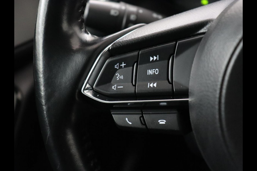 Mazda 3 2.0 SkyActiv-G 120 SkyLease+ | Stoel & stuurverwarming | Head-Up | Trekhaak | Camera | Navigatie | Full LED | Parkeerhulp | Climate control | Bluetooth | DAB | Cruise control | 103.800km NAP