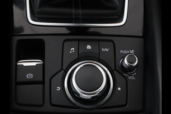 Mazda 3 2.0 SkyActiv-G 120 SkyLease+ | Stoel & stuurverwarming | Head-Up | Trekhaak | Camera | Navigatie | Full LED | Parkeerhulp | Climate control | Bluetooth | DAB | Cruise control | 103.800km NAP