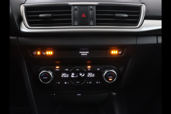 Mazda 3 2.0 SkyActiv-G 120 SkyLease+ | Stoel & stuurverwarming | Head-Up | Trekhaak | Camera | Navigatie | Full LED | Parkeerhulp | Climate control | Bluetooth | DAB | Cruise control | 103.800km NAP
