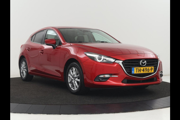 Mazda 3 2.0 SkyActiv-G 120 SkyLease+ | Stoel & stuurverwarming | Head-Up | Trekhaak | Camera | Navigatie | Full LED | Parkeerhulp | Climate control | Bluetooth | DAB | Cruise control | 103.800km NAP