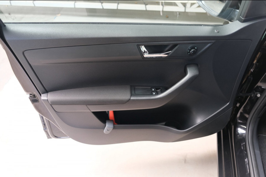 Škoda Fabia Combi 1.0 TSI Ambition - N.A.P. Airco, Carplay, Crusie, Navi, PDC, Trekhaak.