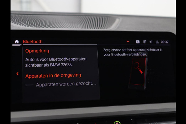 BMW 3-serie 320i Executive Edition | Sportstoelen | Carplay | Live Cockpit | Half leder | Navigatie | Full LED | Climate control | Parkeerhulp | Cruise control | Bluetooth