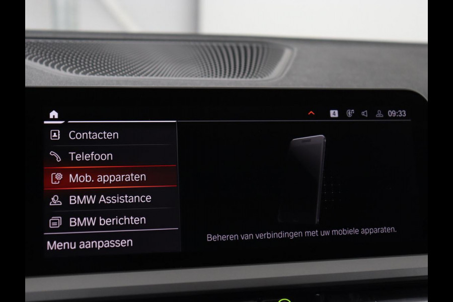 BMW 3-serie 320i Executive Edition | Sportstoelen | Carplay | Live Cockpit | Half leder | Navigatie | Full LED | Climate control | Parkeerhulp | Cruise control | Bluetooth