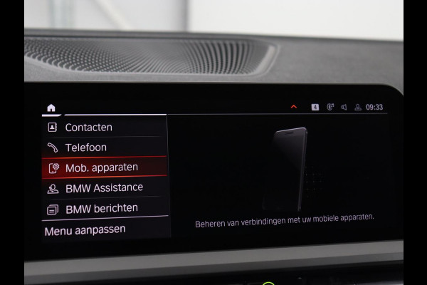 BMW 3-serie 320i Executive Edition | Sportstoelen | Carplay | Live Cockpit | Half leder | Navigatie | Full LED | Climate control | Parkeerhulp | Cruise control | Bluetooth