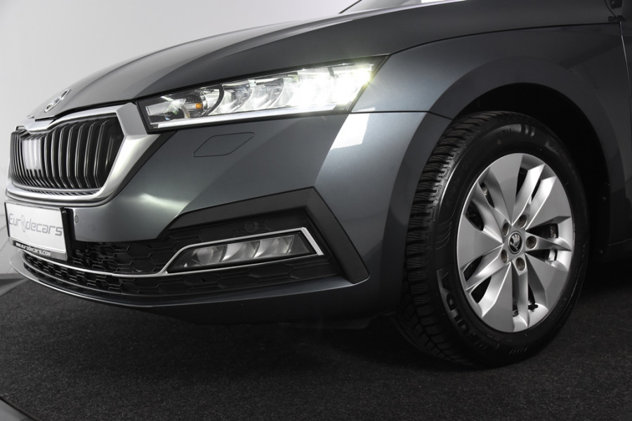 Škoda Octavia Combi 1.0 e-TSI Ambition Automaat *1ste Eigenaar*Navigatie*Trekhaak*