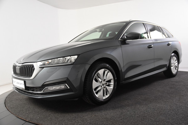 Škoda Octavia Combi 1.0 e-TSI Ambition Automaat *1ste Eigenaar*Navigatie*Trekhaak*