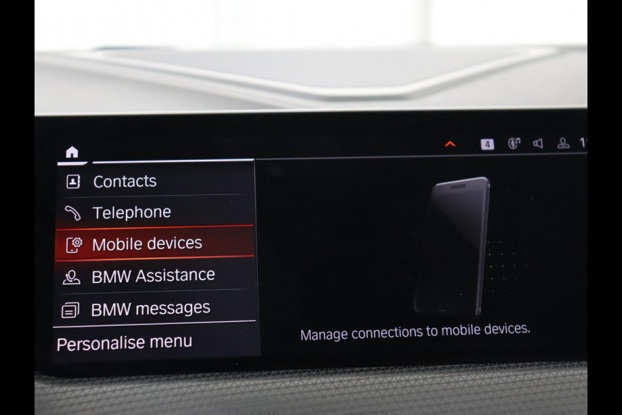 BMW 1-serie 118i Sport Line | Sportstoelen | Carplay | Half leder | Live Cockpit | Full LED | Navigatie | Sfeerverlichting | Trekhaak | Climate control | Parkeerhulp | Cruise control | DAB | Bluetooth