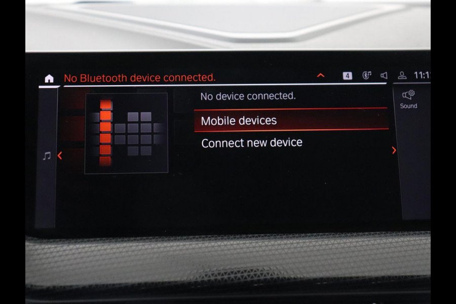 BMW 1-serie 118i Sport Line | Sportstoelen | Carplay | Half leder | Live Cockpit | Full LED | Navigatie | Sfeerverlichting | Trekhaak | Climate control | Parkeerhulp | Cruise control | DAB | Bluetooth