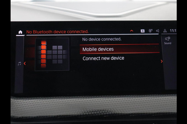 BMW 1-serie 118i Sport Line | Sportstoelen | Carplay | Half leder | Live Cockpit | Full LED | Navigatie | Sfeerverlichting | Trekhaak | Climate control | Parkeerhulp | Cruise control | DAB | Bluetooth