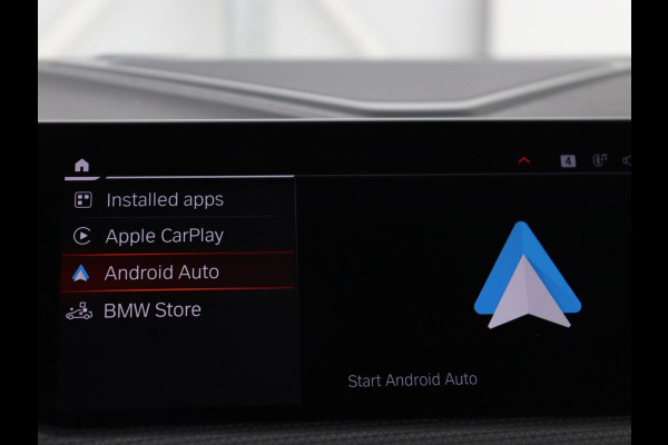 BMW 1-serie 118i Sport Line | Sportstoelen | Carplay | Half leder | Live Cockpit | Full LED | Navigatie | Sfeerverlichting | Trekhaak | Climate control | Parkeerhulp | Cruise control | DAB | Bluetooth