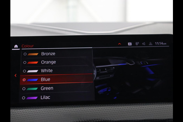 BMW 1-serie 118i Sport Line | Sportstoelen | Carplay | Half leder | Live Cockpit | Full LED | Navigatie | Sfeerverlichting | Trekhaak | Climate control | Parkeerhulp | Cruise control | DAB | Bluetooth