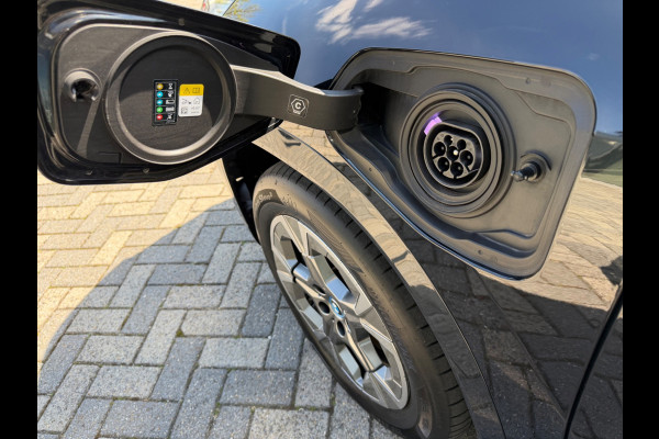 BMW X1 XDrive25e, NAP, 4WD, M-Sport, Leder, Pano, Trekhaak, CarPlay