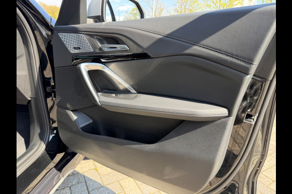 BMW X1 XDrive25e, NAP, 4WD, M-Sport, Leder, Pano, Trekhaak, CarPlay