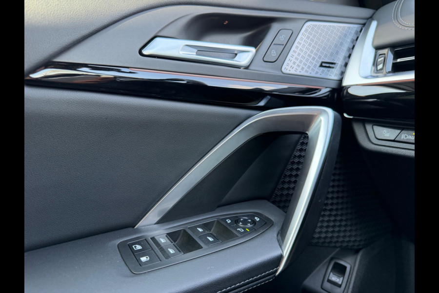 BMW X1 XDrive25e, NAP, 4WD, M-Sport, Leder, Pano, Trekhaak, CarPlay
