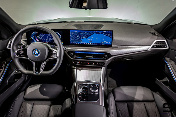 BMW 3 Serie Touring 330e|M-sport|Cam|Leder|Garantie|StoelVerw