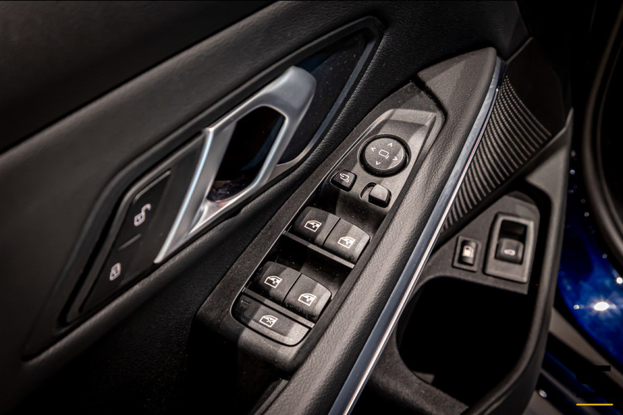BMW 3 Serie Touring 330e|M-sport|Cam|Leder|Garantie|StoelVerw