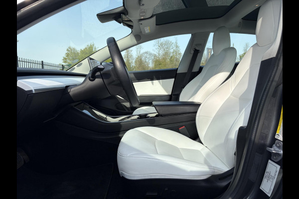 Tesla Model 3 Long Range AWD 75 kWh 2e Eigenaar,Autopilot,Panodak,Leder,360 Camera,Adaptive Cruise,NL Auto,N.A.P,Extra zomer banden,APK tot 09-2027