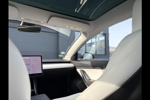 Tesla Model 3 Long Range AWD 75 kWh 2e Eigenaar,Autopilot,Panodak,Leder,360 Camera,Adaptive Cruise,NL Auto,N.A.P,Extra zomer banden,APK tot 09-2027