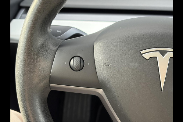 Tesla Model 3 Long Range AWD 75 kWh 2e Eigenaar,Autopilot,Panodak,Leder,360 Camera,Adaptive Cruise,NL Auto,N.A.P,Extra zomer banden,APK tot 09-2027