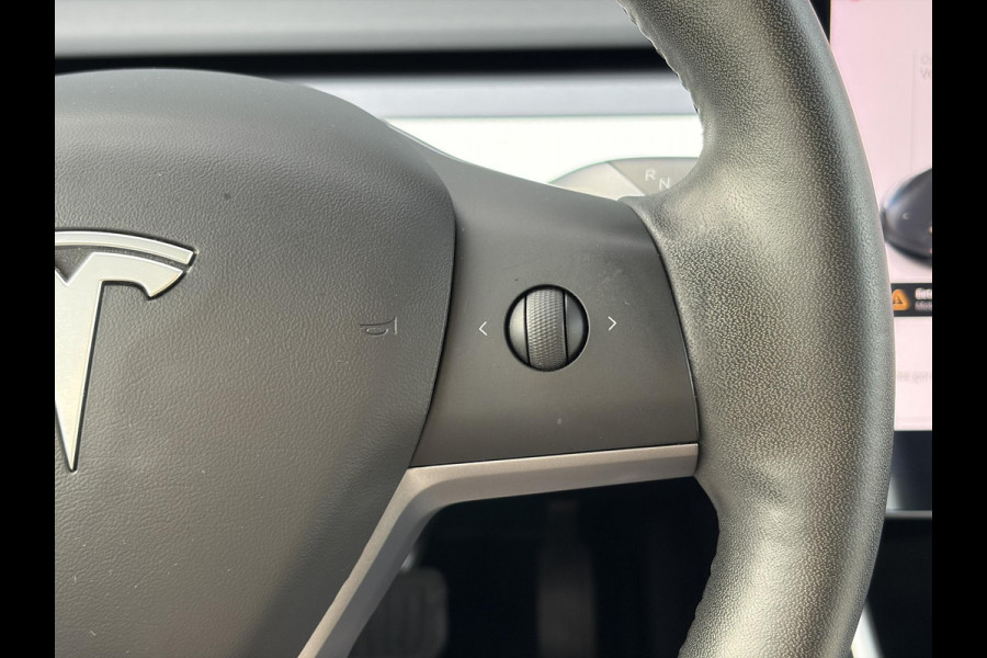 Tesla Model 3 Long Range AWD 75 kWh 2e Eigenaar,Autopilot,Panodak,Leder,360 Camera,Adaptive Cruise,NL Auto,N.A.P,Extra zomer banden,APK tot 09-2027