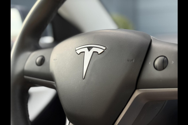 Tesla Model 3 Long Range AWD 75 kWh 2e Eigenaar,Autopilot,Panodak,Leder,360 Camera,Adaptive Cruise,NL Auto,N.A.P,Extra zomer banden,APK tot 09-2027