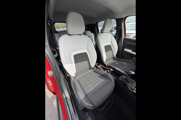 Citroën C3 100pk Max (Camera - LED - Automatische Airco - Navigatie - Parkeersensoren - Draadloos laden - Apple Carplay)