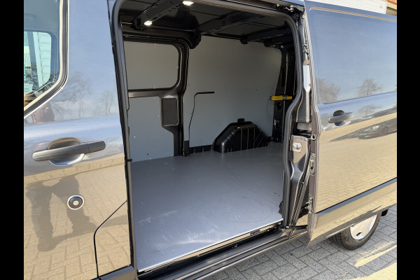 Ford Transit Custom 300 2.0 TDCI L2H1 Trend / vaste prijs rijklaar € 21.950 ex btw / dubbele schuifdeur / lease vanaf € 358 / airco / cruise / camera / pdc voor en achter / euro 6 / bpm vrij