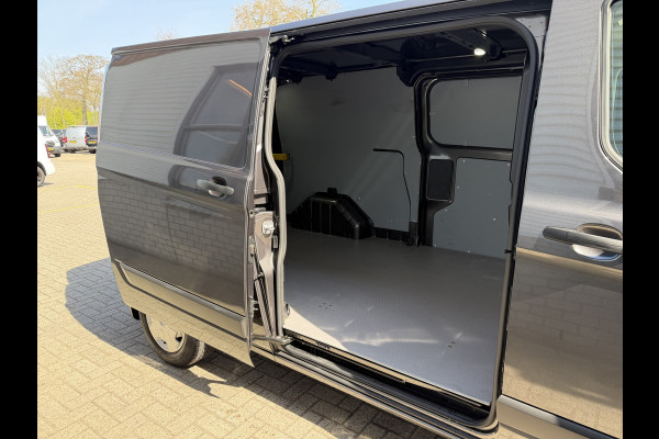 Ford Transit Custom 300 2.0 TDCI L2H1 Trend / vaste prijs rijklaar € 21.950 ex btw / dubbele schuifdeur / lease vanaf € 358 / airco / cruise / camera / pdc voor en achter / euro 6 / bpm vrij