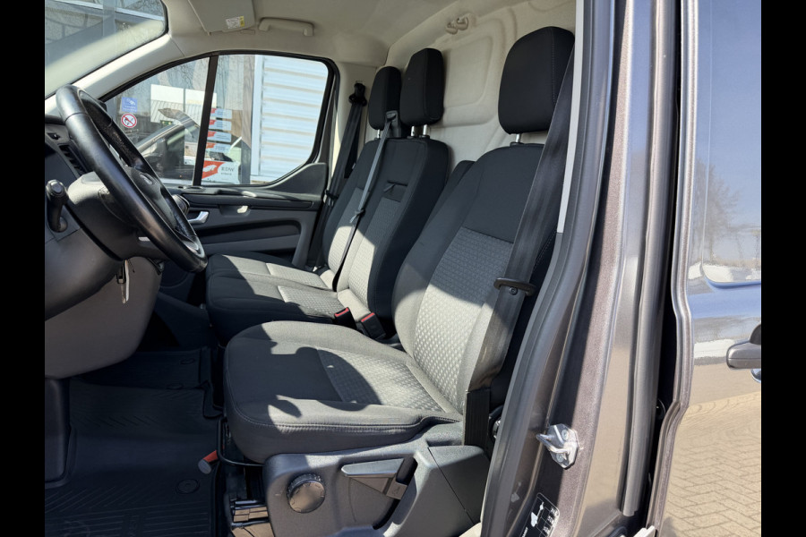 Ford Transit Custom 300 2.0 TDCI L2H1 Trend / vaste prijs rijklaar € 21.950 ex btw / dubbele schuifdeur / lease vanaf € 358 / airco / cruise / camera / pdc voor en achter / euro 6 / bpm vrij