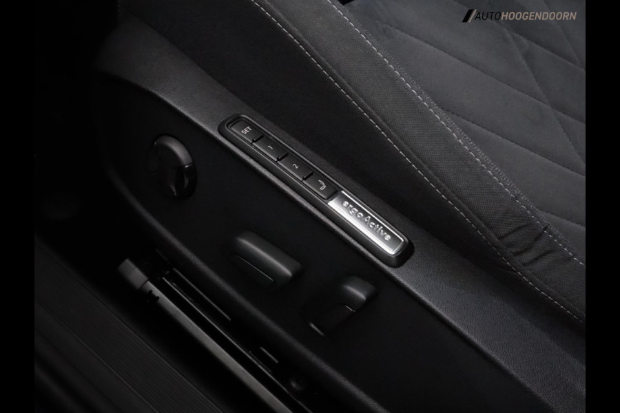 Volkswagen Golf 1.5 TSI Life Business Luxe (STUURVERWARMING,MEMORY,PANORAMA,ADAPTIVE CRUISE,SFEERVERLICHTING,CAMERA,TOPCONDITIE)