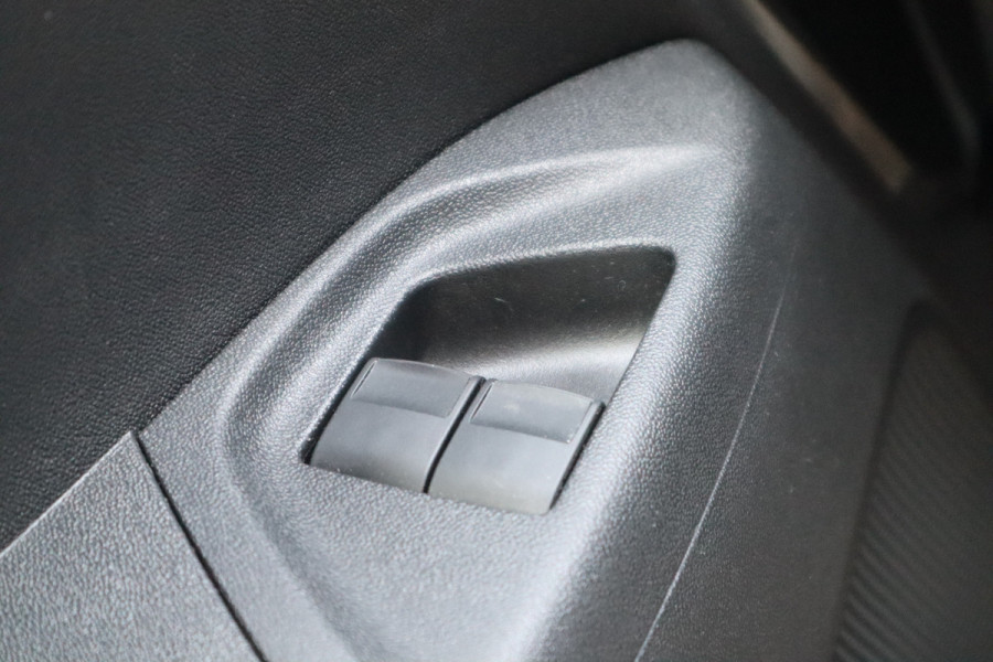 Peugeot 108 1.0 e-VTi Active | 5drs. | Bluetooth | Airco |