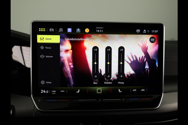 Volkswagen Golf variant Life Business 1.5 TSI 85 kW / 116 pk Variant 6 ver | Navigatie | Stoelverwarming | Carplay & Android auto | Parkeersensoren | Ergo stoelen |