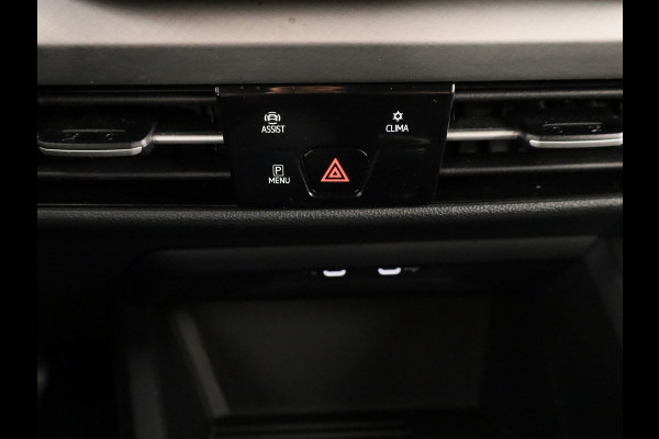 Volkswagen Golf variant Life Business 1.5 TSI 85 kW / 116 pk Variant 6 ver | Navigatie | Stoelverwarming | Carplay & Android auto | Parkeersensoren | Ergo stoelen |